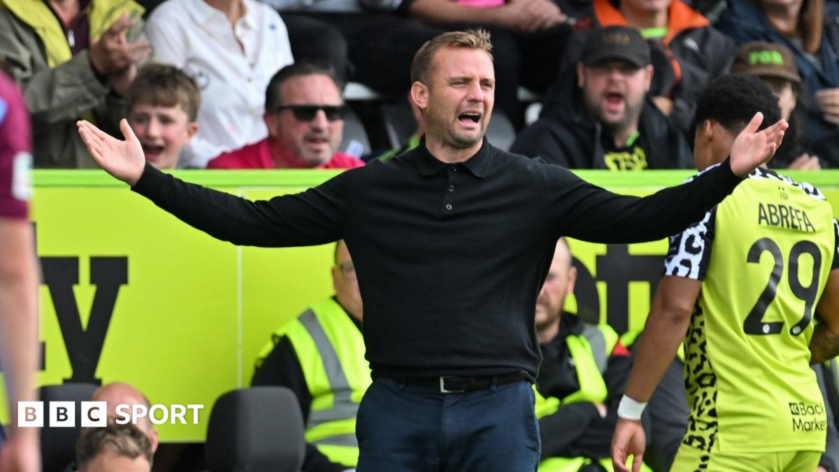 Lee Cattermole spreads his arms wide in protest at a decision